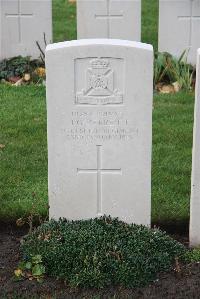 Wytschaete Military Cemetery - Perrett, J G