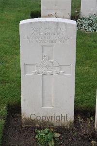 Wytschaete Military Cemetery - Reynolds, A