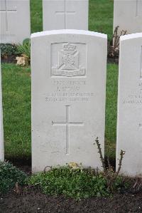 Wytschaete Military Cemetery - Shaw, J