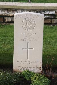 Wytschaete Military Cemetery - Smith, J