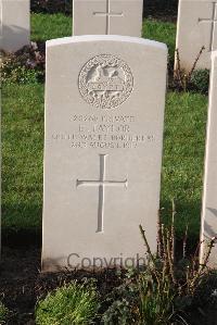 Wytschaete Military Cemetery - Taylor, Emmanuel