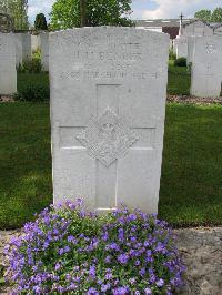 Dickebusch New Military Cemetery - Bender, Joseph Henry