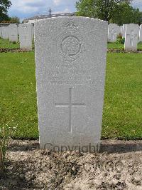 Dickebusch New Military Cemetery - Bennett, Arthur Frederick