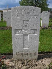 Dickebusch New Military Cemetery - Blatchley, C E