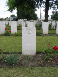 Dickebusch New Military Cemetery - Boulton, William