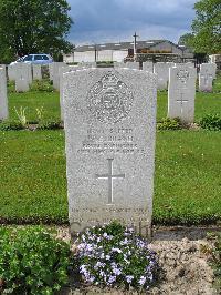 Dickebusch New Military Cemetery - Brand, W E