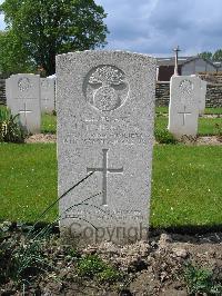 Dickebusch New Military Cemetery - Buchanan, James Herbert