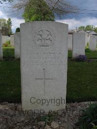 Dickebusch New Military Cemetery - Cheers, Ronald Anson Vlassow