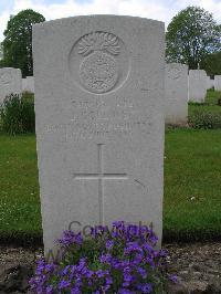 Dickebusch New Military Cemetery - Collis, Lancelot Henry George