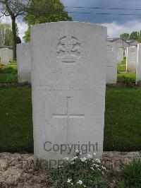 Dickebusch New Military Cemetery - Dutton, William Ernest