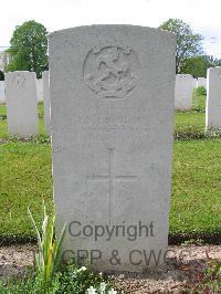 Dickebusch New Military Cemetery - Findlay, John Beckensall