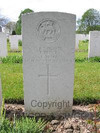 Dickebusch New Military Cemetery - Flint, P