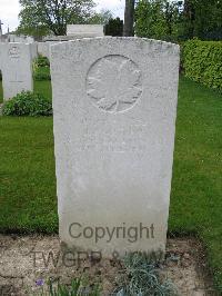 Dickebusch New Military Cemetery - Fortier, J