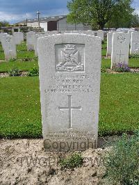 Dickebusch New Military Cemetery - Fox, Joseph Stanley Victor