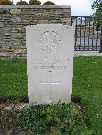 Dickebusch New Military Cemetery - Fraser, Percy William Norman