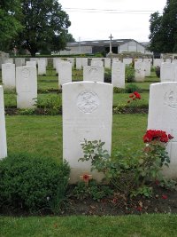 Dickebusch New Military Cemetery - Gilbert, Frederick James Charles