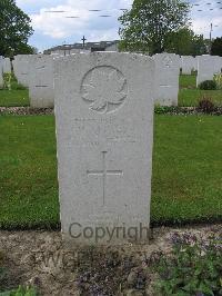 Dickebusch New Military Cemetery - Gillies, William