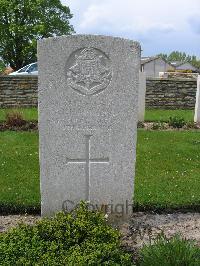 Dickebusch New Military Cemetery - Hammond, J