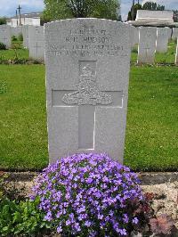 Dickebusch New Military Cemetery - Hudson, Robert Denis