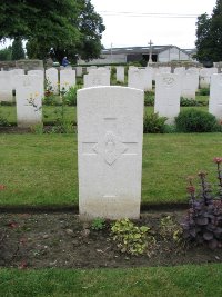 Dickebusch New Military Cemetery - Kay, Charles William