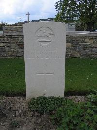 Dickebusch New Military Cemetery - Langford, T