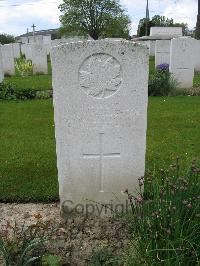 Dickebusch New Military Cemetery - MacNaughton, I R R