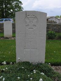 Dickebusch New Military Cemetery - Marshall, D