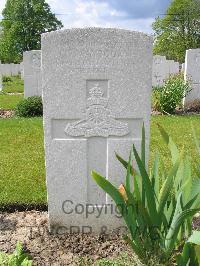 Dickebusch New Military Cemetery - Maybourne, Charles Frederick