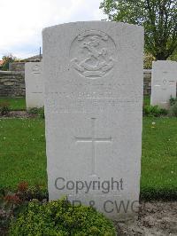 Dickebusch New Military Cemetery - Moses, Norman Ethelbert