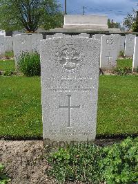 Dickebusch New Military Cemetery - Neale, Charles Ritson