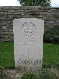 Dickebusch New Military Cemetery - Parsons, W H