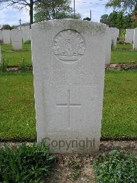 Dickebusch New Military Cemetery - Patten, George Frederick