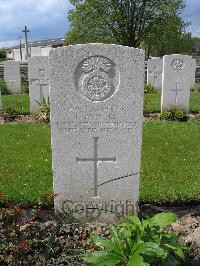 Dickebusch New Military Cemetery - Powell, Edward