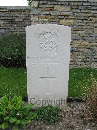 Dickebusch New Military Cemetery - Powell, Edward Norman