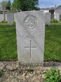 Dickebusch New Military Cemetery - Romer, G E