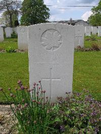 Dickebusch New Military Cemetery - Ross, J M