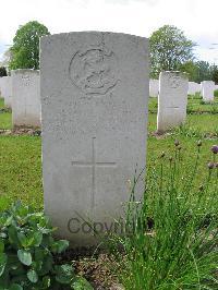 Dickebusch New Military Cemetery - Snelling, Leonard