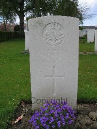 Dickebusch New Military Cemetery - Spink, J H