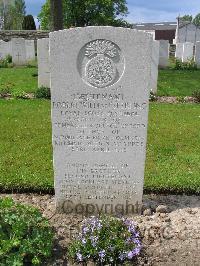 Dickebusch New Military Cemetery - Sterling, Robert William