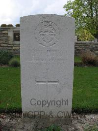 Dickebusch New Military Cemetery - Stoneham, H