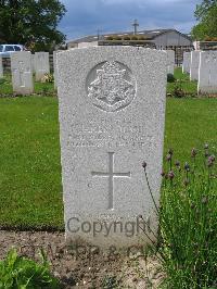 Dickebusch New Military Cemetery - Wilson, James