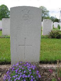 Dickebusch New Military Cemetery - Wood, Frederick Wallace