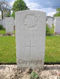 Dickebusch New Military Cemetery - Yeomans, Horace Eugene