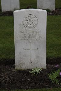 Poperinghe New Military Cemetery - Aston, F