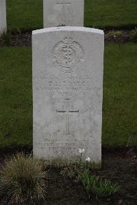 Poperinghe New Military Cemetery - Boyle, D L