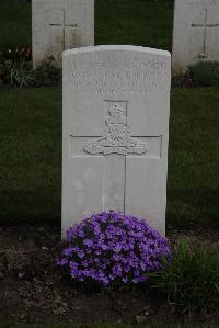 Poperinghe New Military Cemetery - Brown, Lawrence Arthur