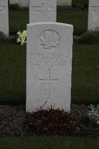 Poperinghe New Military Cemetery - Brown, Phillip