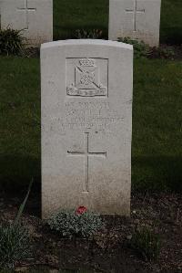 Poperinghe New Military Cemetery - Bull, A W
