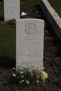 Poperinghe New Military Cemetery - Burnside, S