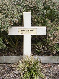 Poperinghe New Military Cemetery - Bernard, Joseph